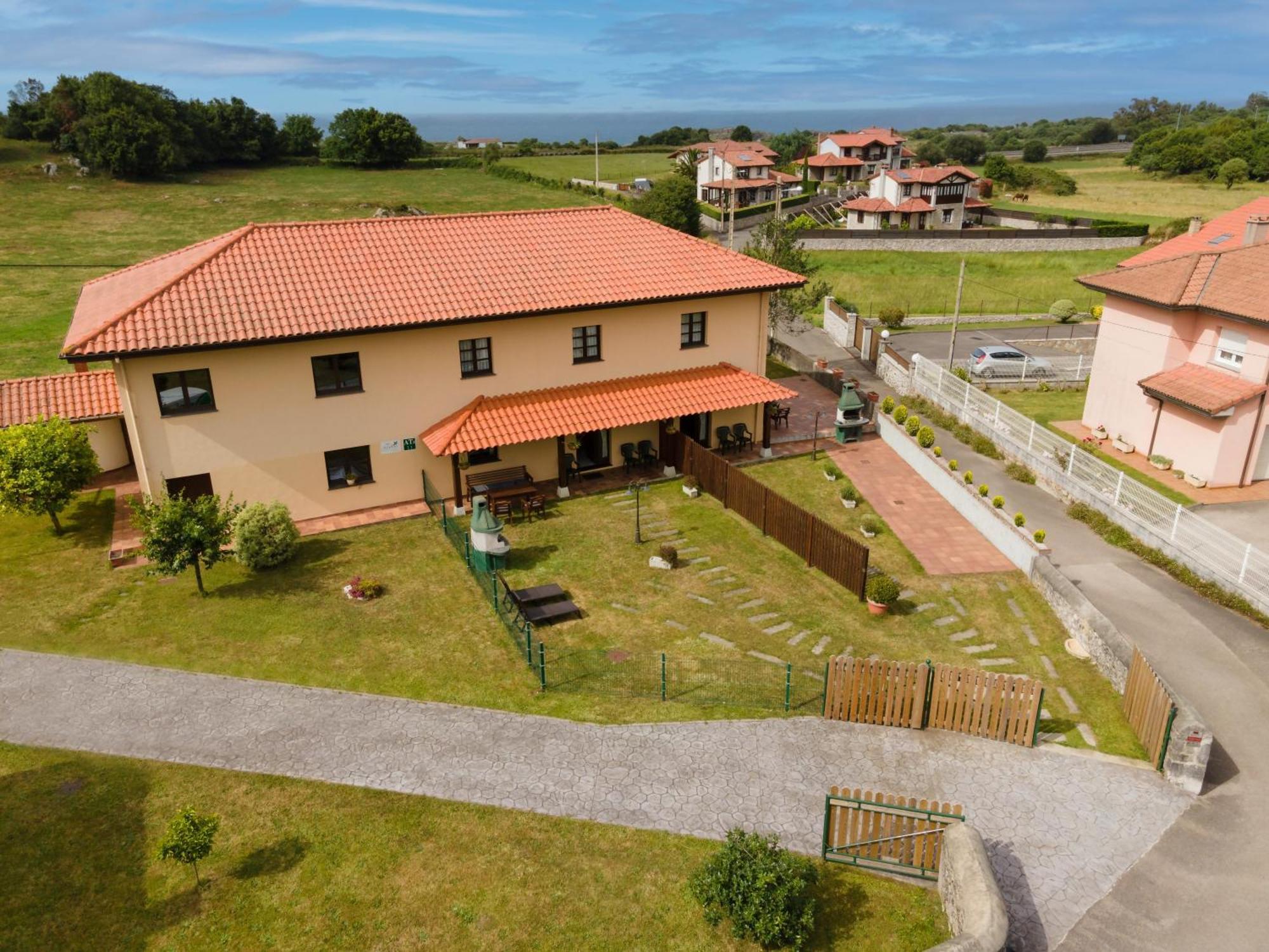 Apartamentos El Acebo Navés Exterior foto