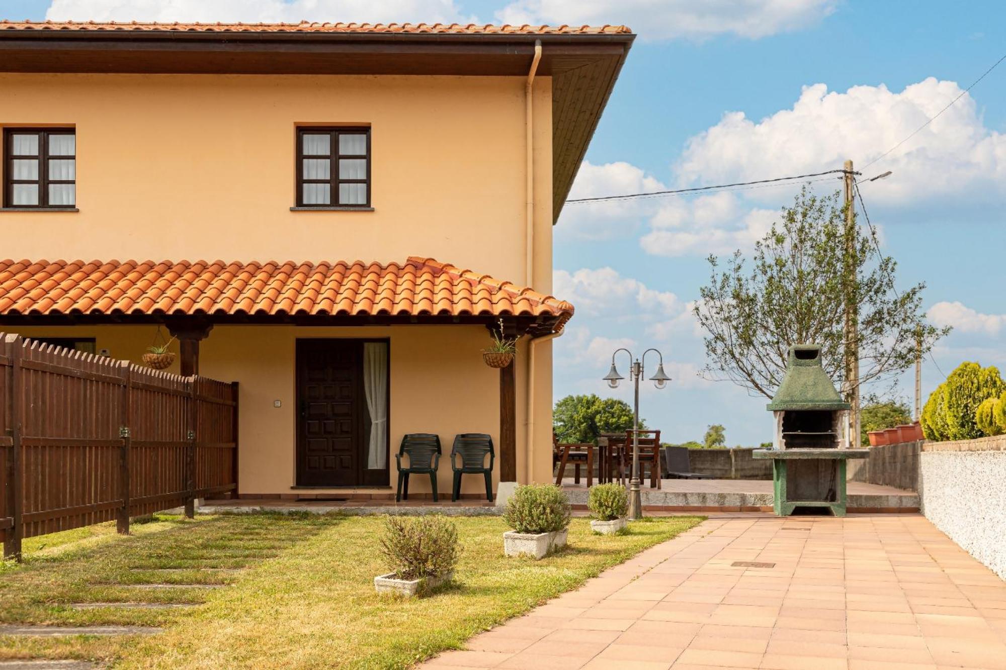 Apartamentos El Acebo Navés Exterior foto